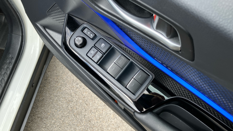 Toyota C-HR 1.8 Hybrid Dynamic 5dr CVT Hybrid Hatchback